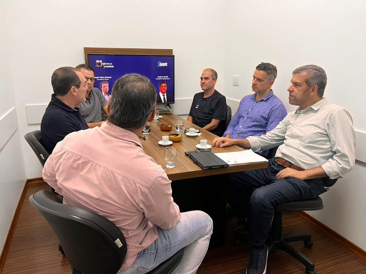 Acianf sedia encontro com representantes do TI Rio para impulsionar tecnologia e inovação em Nova Friburgo