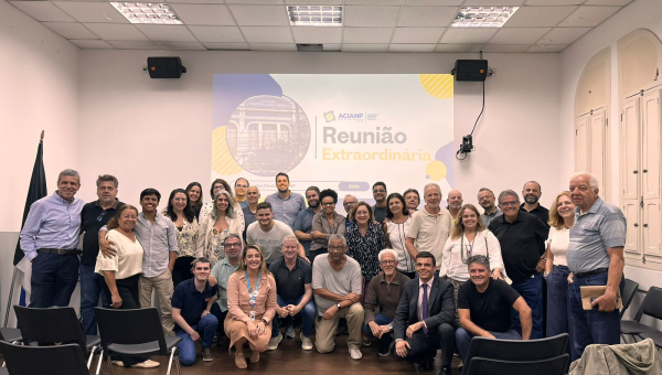 Diretoria da ACIANF realiza reunião histórica